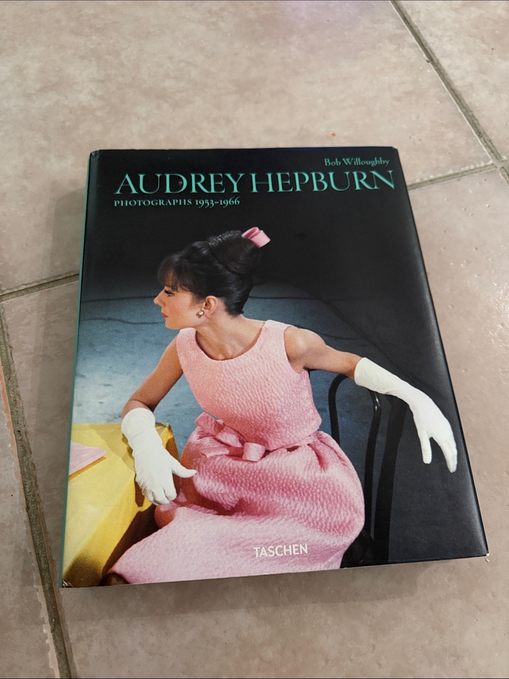 Audrey Hepburn Hardcover Book - Pink Dress with White Gloves @@@